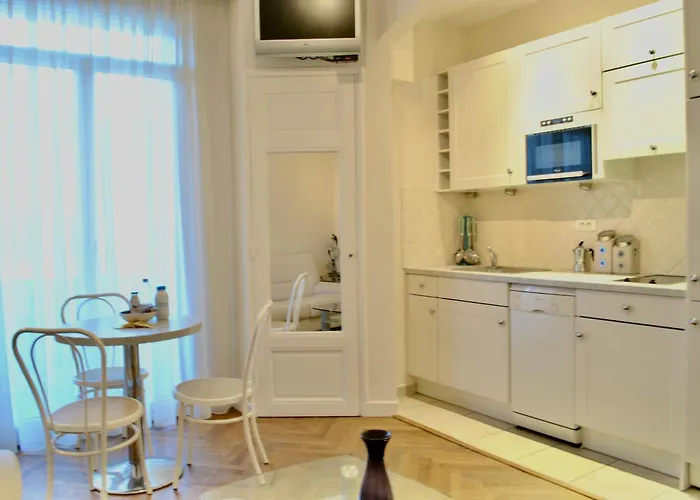 Palais Hoche 2p Lon5218 Apartamento