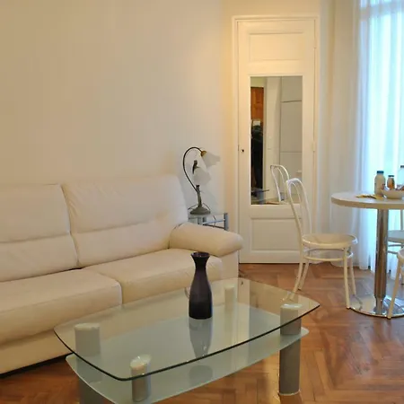 Palais Hoche 2p Lon5218 *