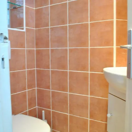 Palais Hoche 2p Lon5218 Appartement *